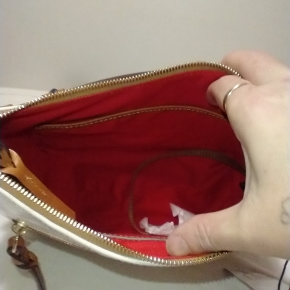 Sold**Dooney & Bourke Landon Small Kiley Leather Hobo - Picture 2 of 16